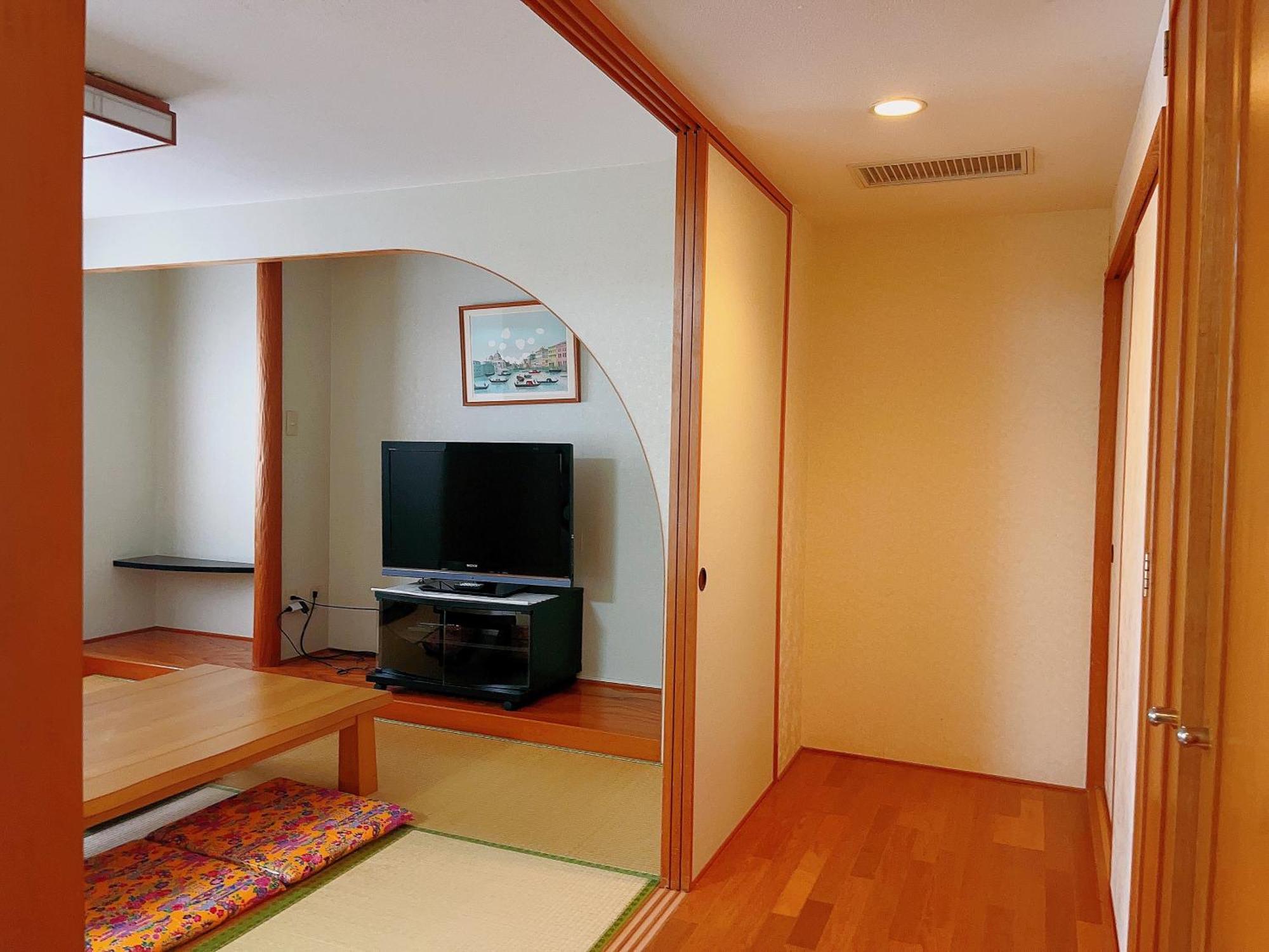 Hotel Orox Naha Bagian luar foto